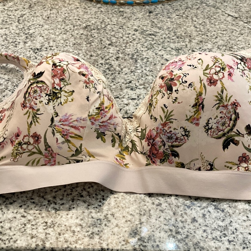 Floral 44 DD Cacique lace underwire bra